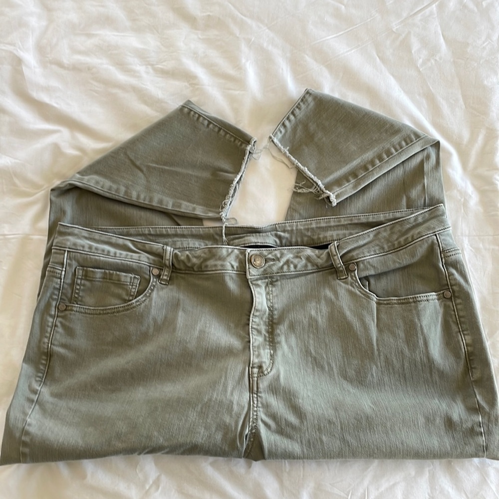 Khaki Jeans